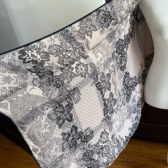 VALENTINO | Silk Double Layer Pink and Black Lace Print Muffler Scarf 26 x 71.5" - Picture 2 of 10